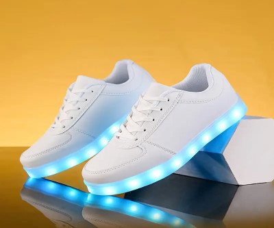 Fashionable and casual sports shoes, USB charging, luminous Men's and Women's shoes, youth outdoor sports shoes, colorful luminous shoes, cool sports board shoes, breathable and wear-resistant, suitable for all seasons, colorful cool board shoes